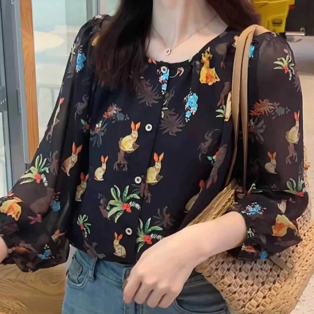 Floral Breeze Blouse – Casual Long Sleeve